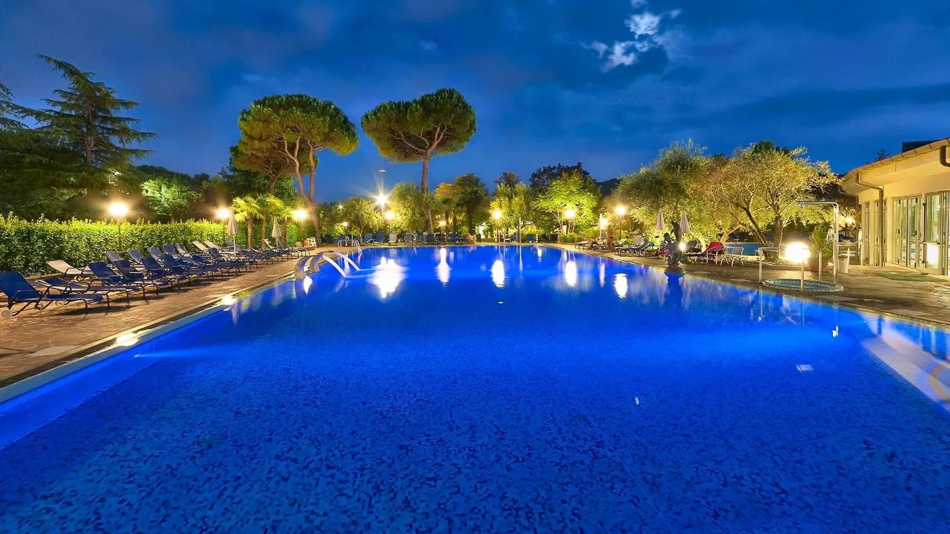 מונטגרוטו טרמה Hotel Petrarca Terme 4*, מונטגרוטו טרמה