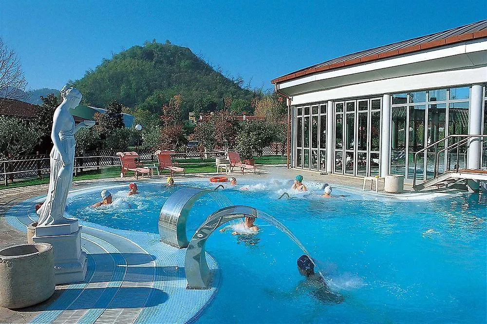 מונטגרוטו טרמה Hotel Petrarca Terme 4*, מונטגרוטו טרמה