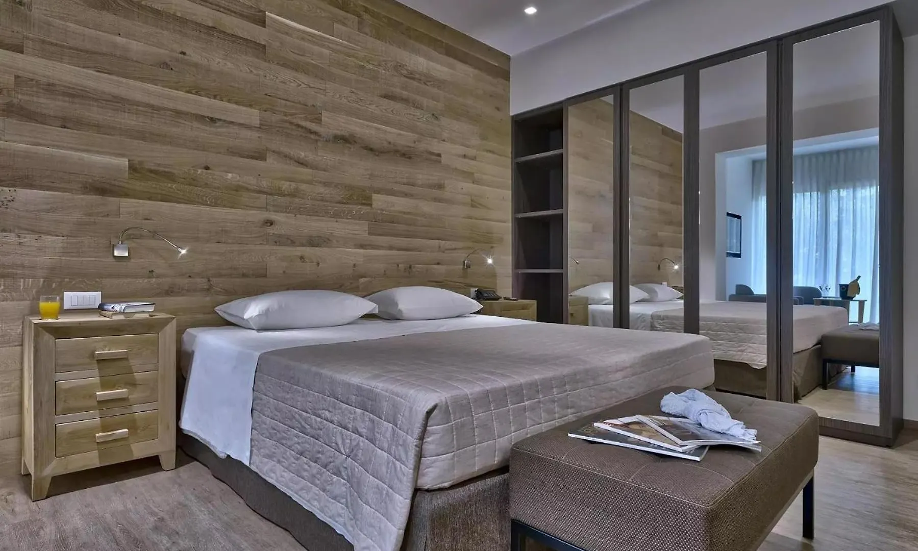 מונטגרוטו טרמה Hotel Petrarca Terme 4*, מונטגרוטו טרמה איטליה